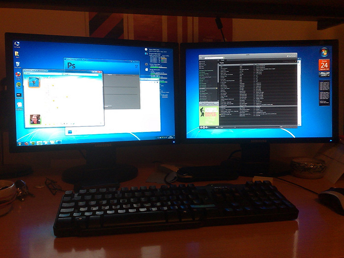 dual_monitors_resized.jpg