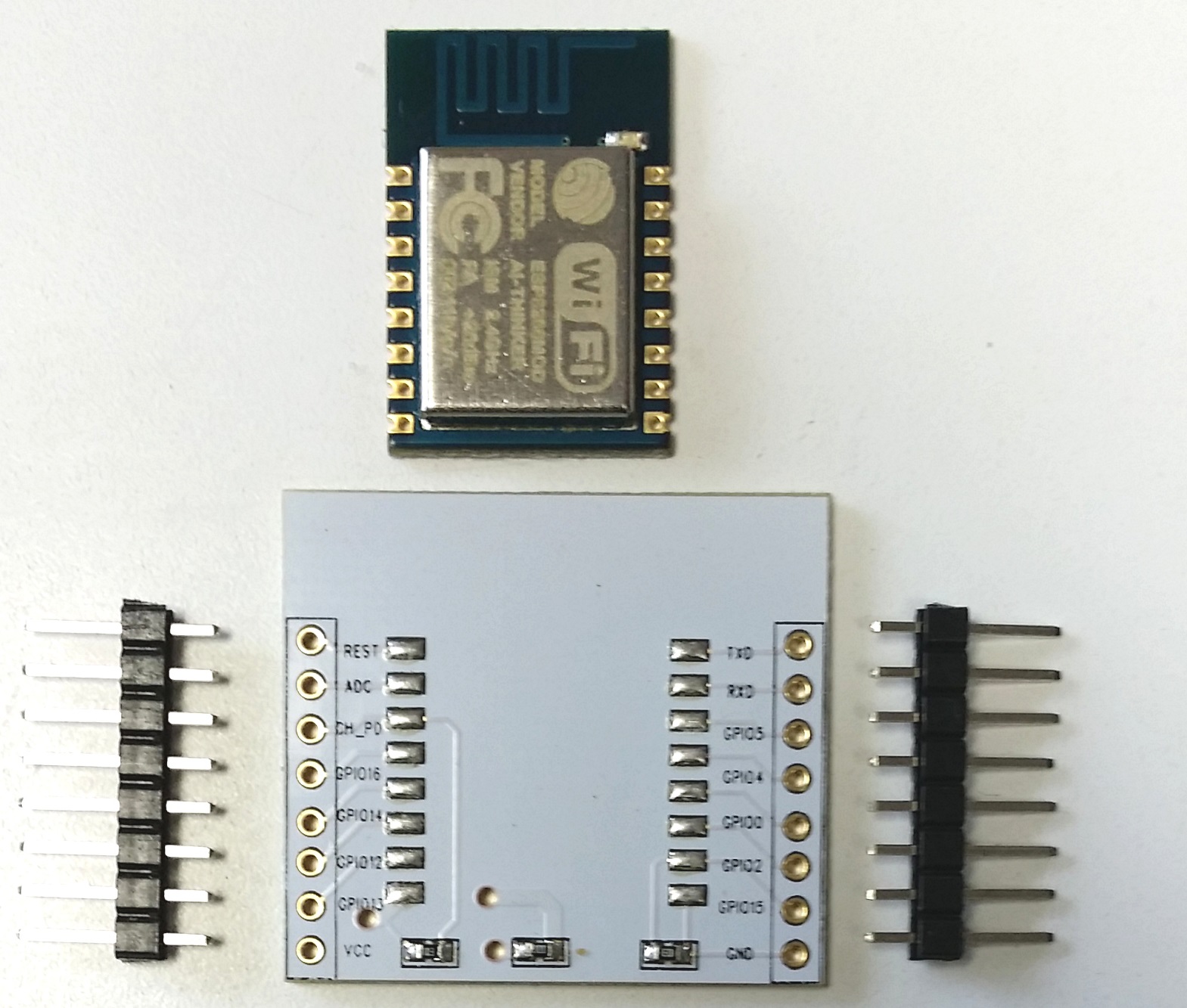 20150519_ESP8266-adapter-apart.jpg